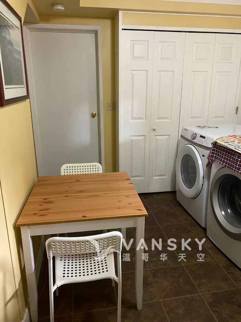 260618225823_dinning room  laundry.jpg
